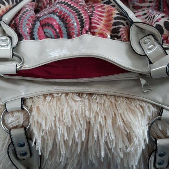 Call it spring purse - Picture 7 of 8